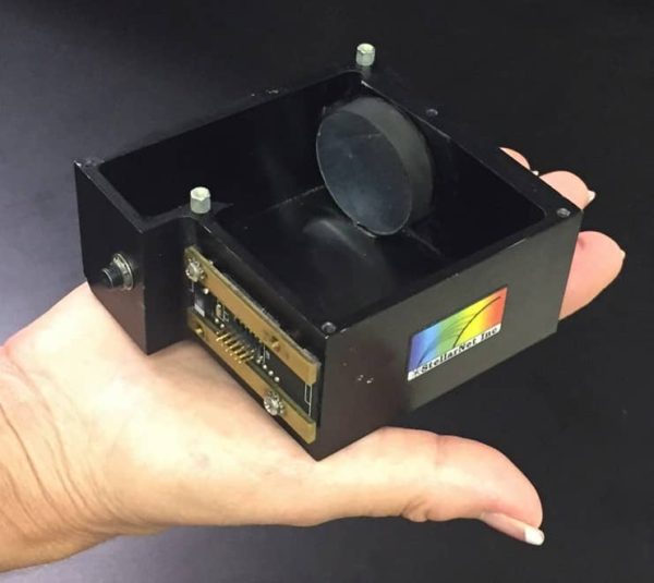 UVVIS Concave Grating Spectrometers Inc.